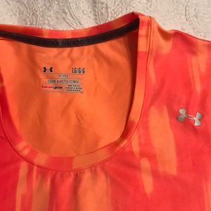 Under Armour T-shirt